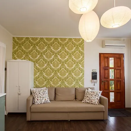 Apartment Elmenykoezpont Velence