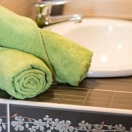 Elmenykoezpont Lägenhet *