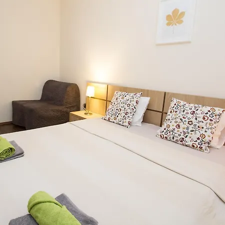 Apartment Elmenykoezpont Velence
