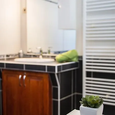 Elmenykoezpont Velence