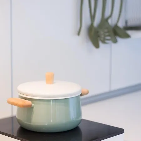 Elmenykoezpont Lägenhet *