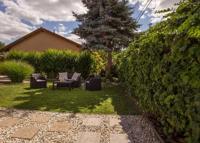 Elmenykoezpont Velence