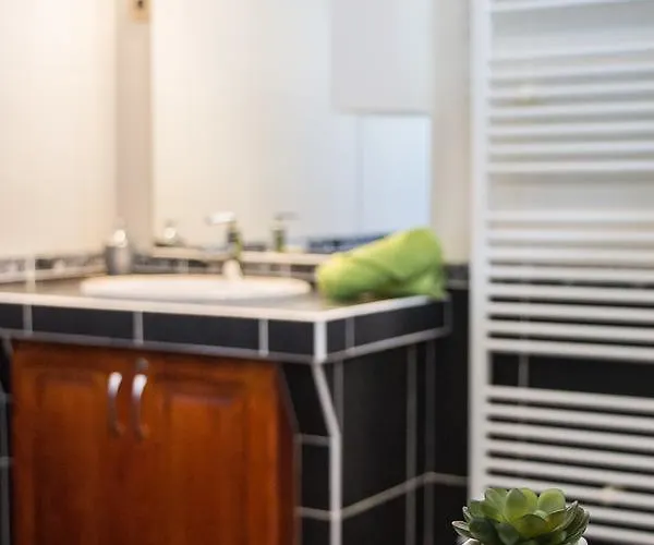 Elmenykoezpont Velence